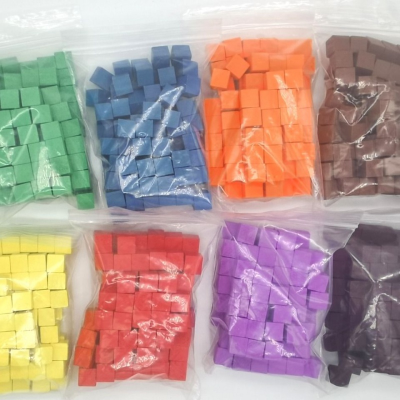 Board Game Sequence - 100 pièces/lots 10mm Cubes en bois