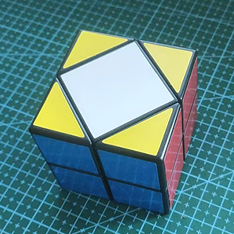 Domino Skewb Cubes de vitesse  - Board Game Monopoli avis et prix