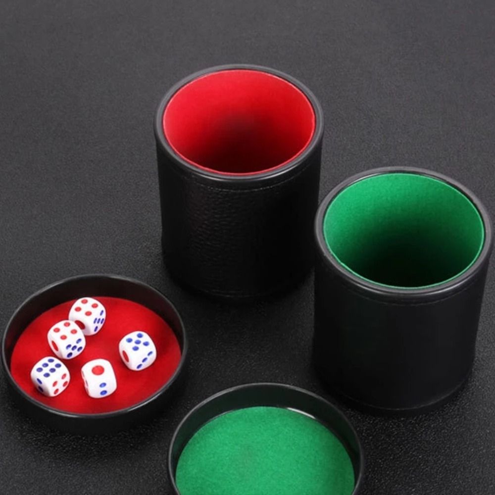 Tasse à dés en cuir avec couve - Board Game Yahtzee avis et prix